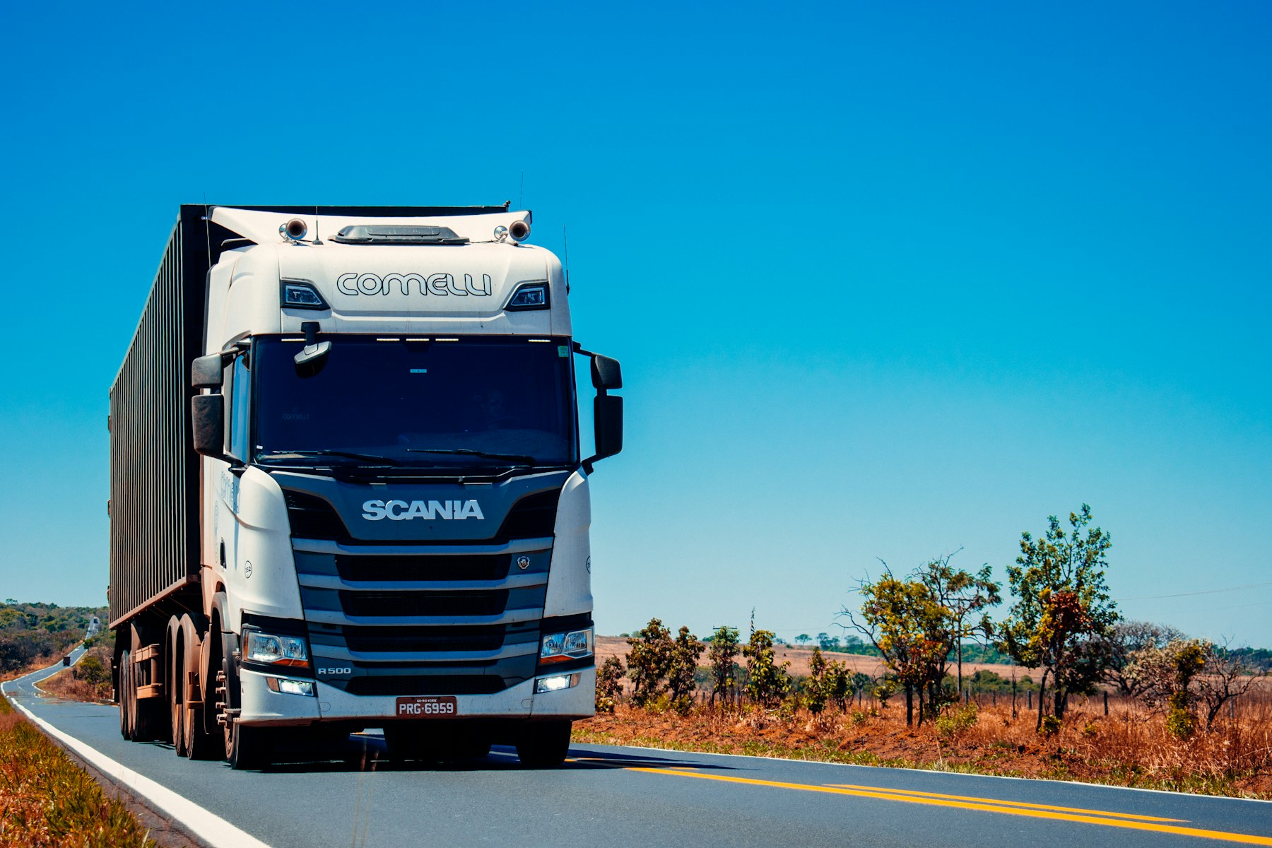 Tractomula en carretera